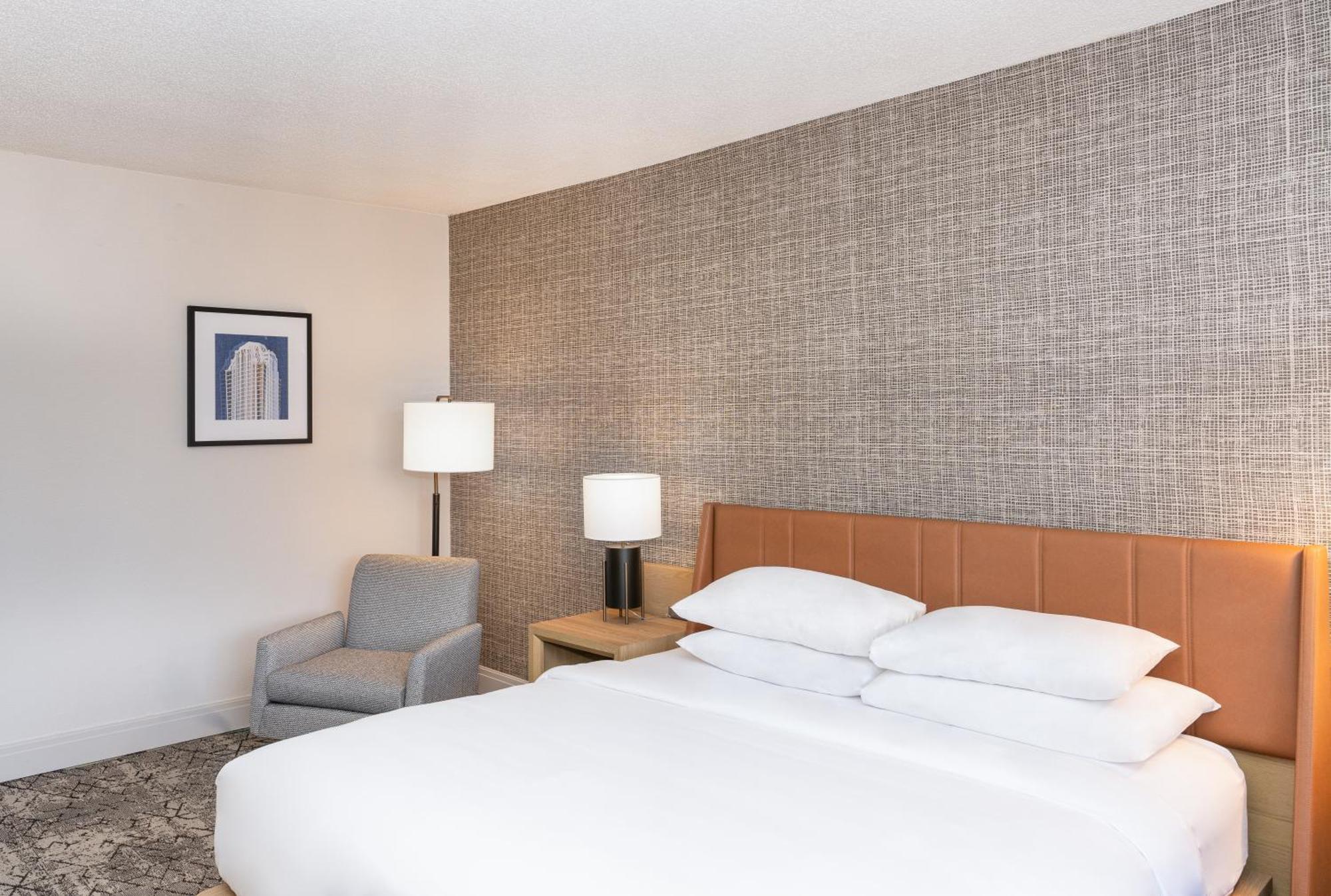 Sheraton Hotel 4*